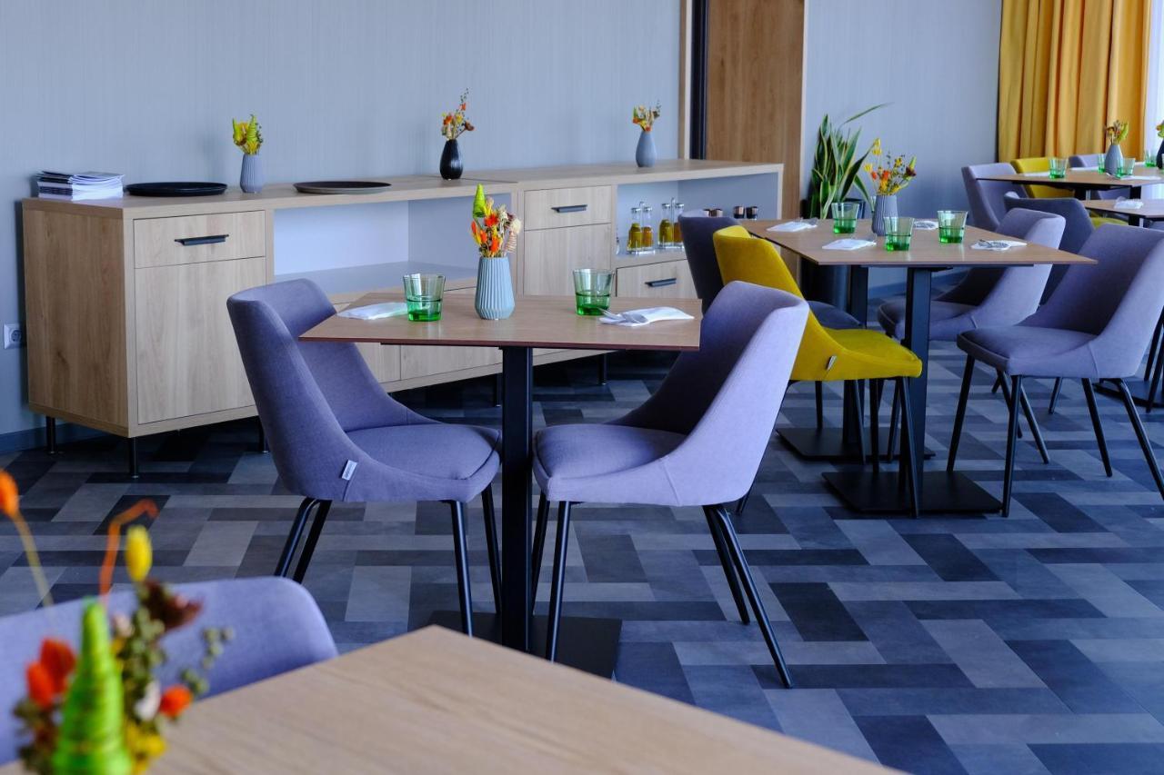 Kiraly Park Hotel 솜버트헤이 외부 사진