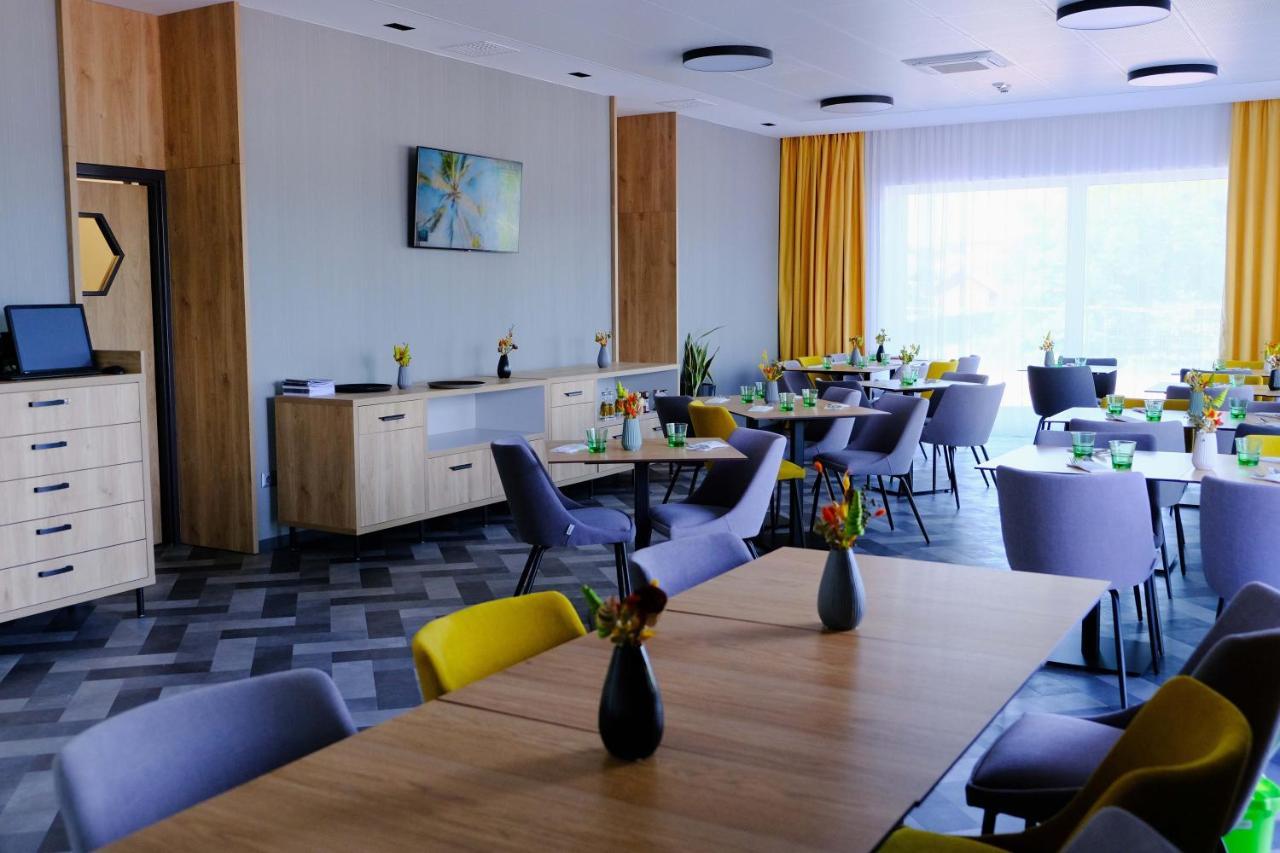 Kiraly Park Hotel 솜버트헤이 외부 사진