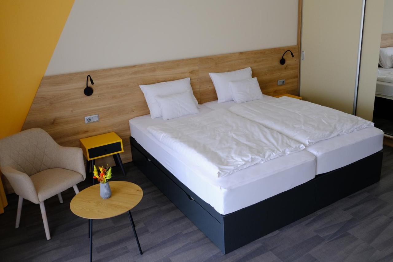 Kiraly Park Hotel 솜버트헤이 외부 사진